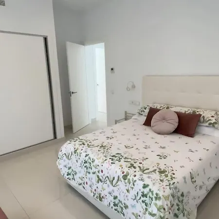 Villa De Lujo En Plena Milla De Oro Marbella