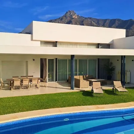 Villa De Lujo En Plena Milla De Oro *